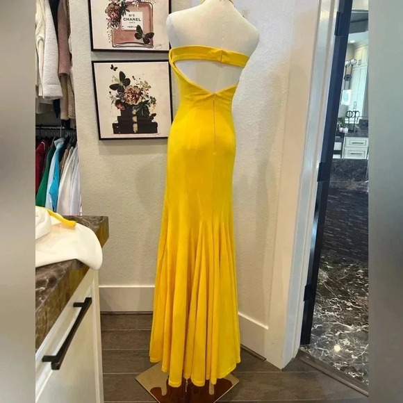 Jasz Couture - Cross Halter Mermaid Gown 6238. Bright Yellow Size 2 (Worn Once) - Picture 5 of 12
